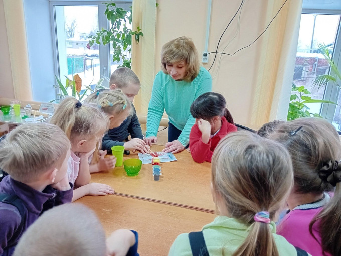 Ребята ходили в библиотеку Ребята ходили в библиотеку.
